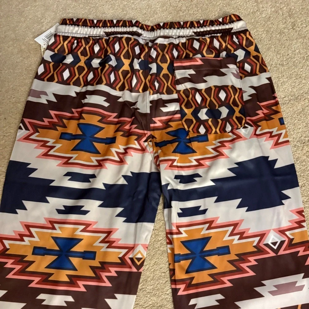 NWT-L Navajo Pattern  Performance Pant gathered ankle drawstring & elastic waist